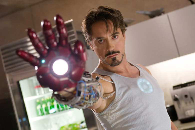 universo cinematográfico de marvel tony stark iron man demon in a bottle robert downey jr. disney spider-man: no way home