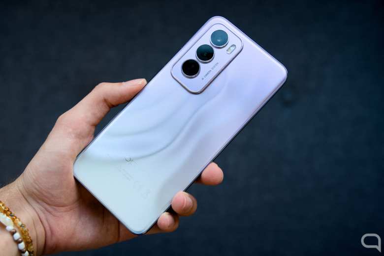 Parte posterior del Oppo Reno 12 Pro