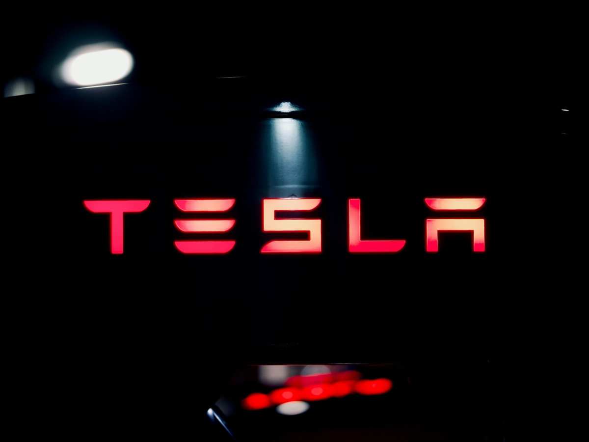 Elon Musk confirma que la presentación del robotaxi de Tesla se ha retrasado